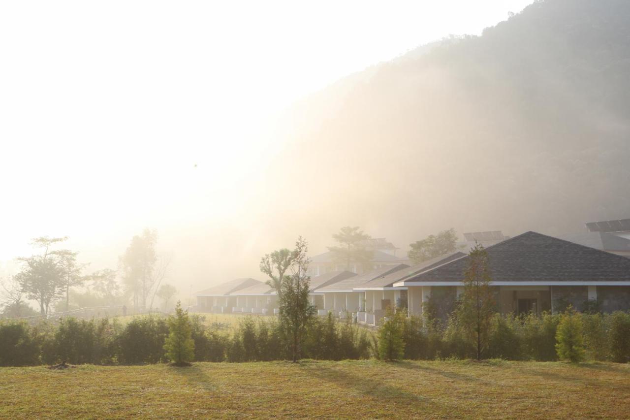 Mountain Glory Forest Resort Pokhara Extérieur photo